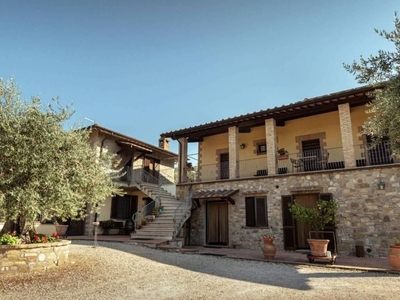 Prestigiosa villa di 2100 mq in vendita, Strada Provinciale di Rocca Sant'Angelo, Assisi, Perugia, Umbria