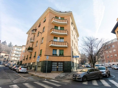 Appartamento di prestigio di 188 m² in vendita Via Casteggio, 8, Torino, Piemonte