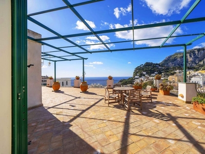 Prestigioso appartamento in vendita Capri, Italia