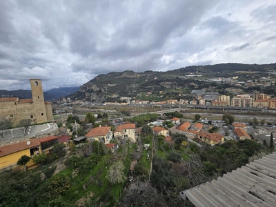 Trilocale in vendita in via piemonte 16, Ventimiglia