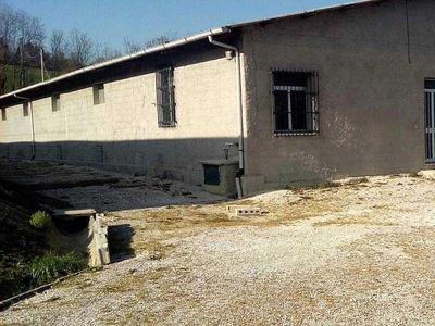 Casa indipendente in Contrada Cavallara - Mondavio