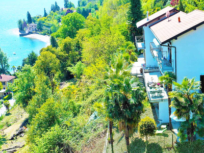Diana villa with garden and lake view in Oggebbio