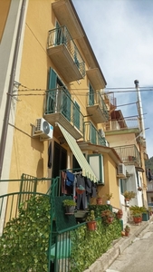 Affitto Appartamento in Montecorvino Rovella