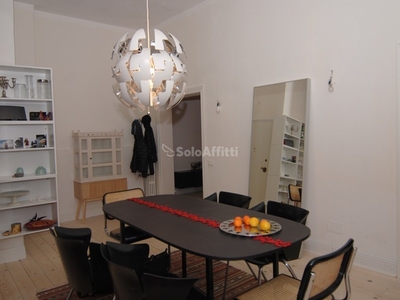 Appartamento in Affitto a Livorno, zona Centro, 1'000€, 118 m², arredato