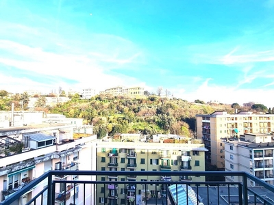 Appartamento in Vendita a Genova, zona Sampierdarena, 77'000€, 80 m²
