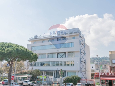 Stabile / Palazzo in Vendita in a Palermo