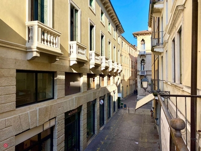 Appartamento in Vendita in Contrà Daniele Manin a Vicenza