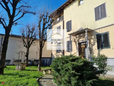 Appartamento in Vendita in Strada Langhirano a Parma