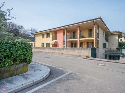 Appartamento in Vendita in Via Cà Brusà a Cavaion Veronese