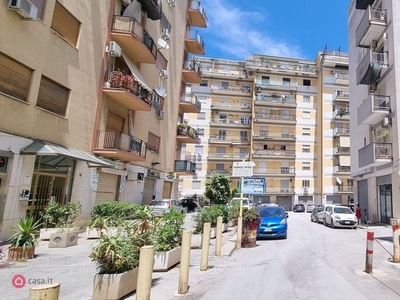 Appartamento in Vendita in Via Filippo Zuccarello 19 a Palermo