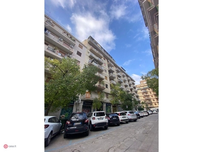 Appartamento in Vendita in Via Giovan Battista Vaccarini 36 a Palermo