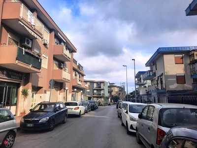 Appartamento in Vendita in Via Inserra 23 a Palermo