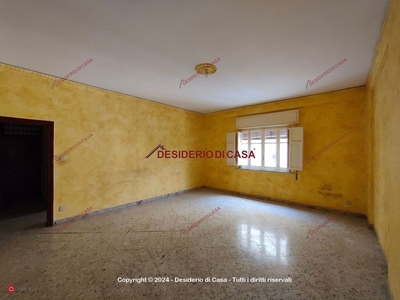 Appartamento in Vendita in Via Paolo Emiliani Giudici 195 a Palermo