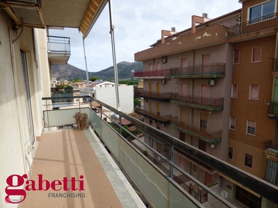 Appartamento in Vendita in Via Roccaforte 147 a Bagheria