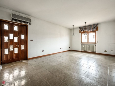 Appartamento in Vendita in Via Torricello a San Giovanni Lupatoto