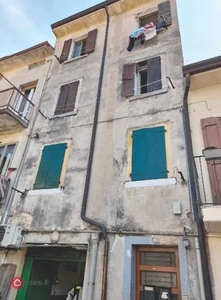 Appartamento in Vendita in Via Unità d'Italia 81 a Verona