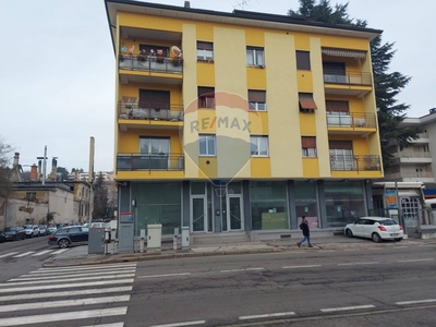 Box in Vendita a Varese, zona Zona Via Sanvito, 30'000€, 33 m²