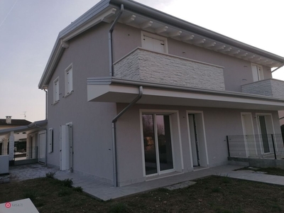 Casa Bi/Trifamiliare in Vendita in SP500 a Legnago