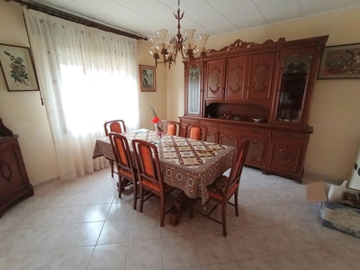 Casa Indipendente in Cavarzere, Via Dei Martiri, 59, Cavarzere (VE)