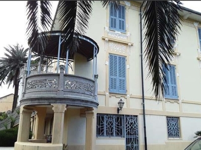 Casa Indipendente in Vendita a Savona, 721'500€, 553 m², con Box