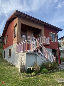 Casa indipendente in Vendita in Strada del Bottazzo a Tizzano Val Parma