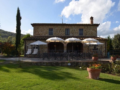 Casa per le vacanze in Toscana - casa di campagna con piscina, giardino, comfort e fascino antico, i