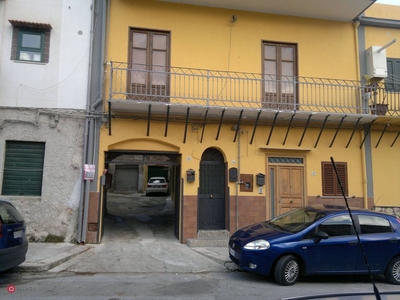 Negozio/Locale commerciale in Vendita in Via Aurelio F. di Bella a Palermo