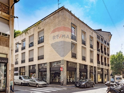 Negozio in Affitto a Milano, zona Centro Storico, 8'583€, 410 m²