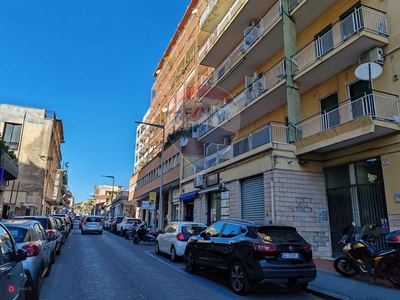 Negozio/Locale commerciale in Vendita in Via Duca Degli Abruzzi 50 a Catania