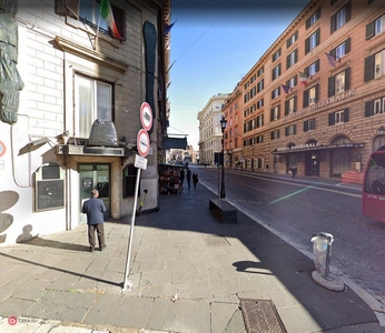 Negozio/Locale commerciale in Vendita in Via Nazionale a Roma