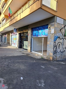 Negozio/Locale commerciale in Vendita in Via Nomentana 303 c a Roma