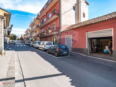 Negozio/Locale commerciale in Vendita in Via Vittorio Emanuele III 14 a Belpasso