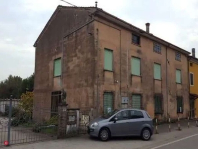 Palazzo in Vendita in Via Monte Pasubio a Dueville