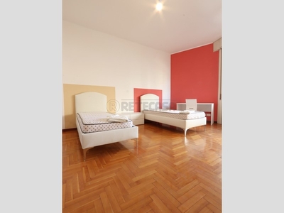 Stanza in Affitto a Vicenza, 325€, 207 m², arredato