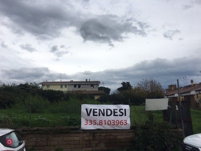 Terreno edificabile in Vendita in Via Bisaccia a Roma