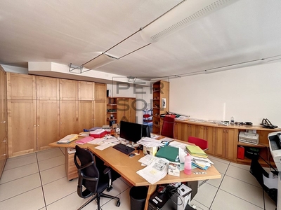 Ufficio in Vendita a Trento, zona Semicentro, 199'000€, 120 m²