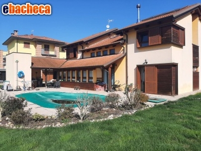 Villa a Oviglio di 280 mq