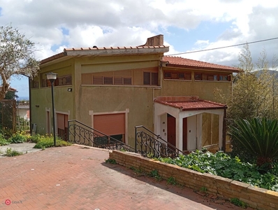Villa in Vendita in Strada Ferrata 48 a Monreale