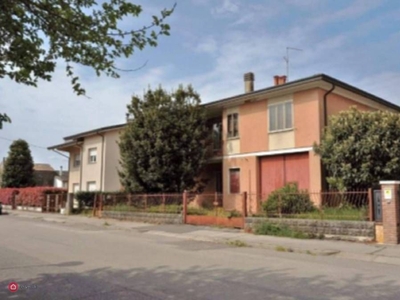 Villa in Vendita in Via Dante Alighieri 5 a Pojana Maggiore