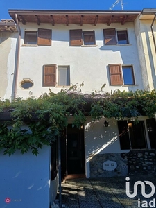 Villa in Vendita in Via Fienile a Lesignano de' Bagni