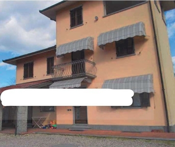 villa indipendente in vendita a Tortona