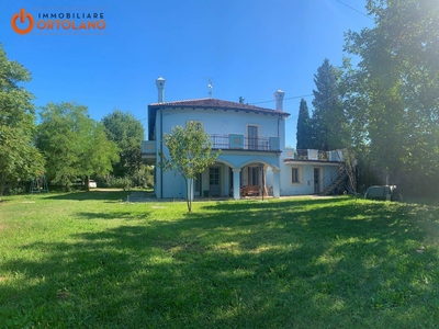 Villa con terrazzo, San Canzian d'Isonzo pieris