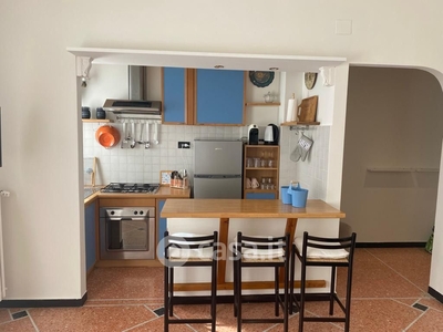 Appartamento in Affitto in Largo Ruffini a Rapallo