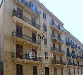 Appartamento in Affitto in Via Alessio Narbone 56 a Palermo