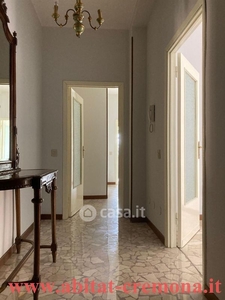 Appartamento in Affitto in Via Angelo Massarotti 46 c a Cremona
