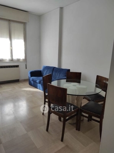 Appartamento in Affitto in Via Camillo Benso Cavour 13 a Mantova