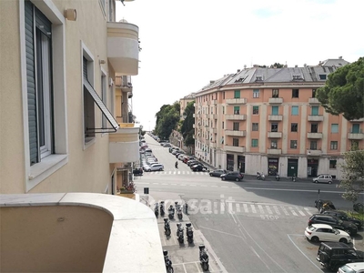 Appartamento in Affitto in Via Cesare Rossi a Genova