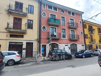 Appartamento in Affitto in Via Francesco Tedesco 26 a Avellino