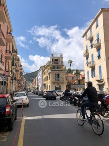 Appartamento in Affitto in Via Milite Ignoto a Alassio