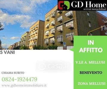Appartamento in Affitto in Viale Antonio Mellusi a Benevento